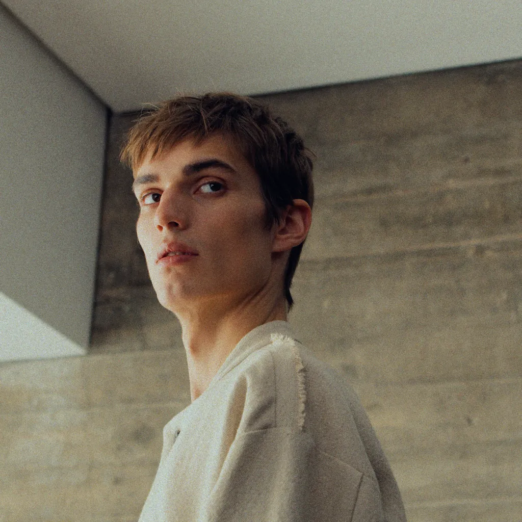 Lookbook SS25 Image 11